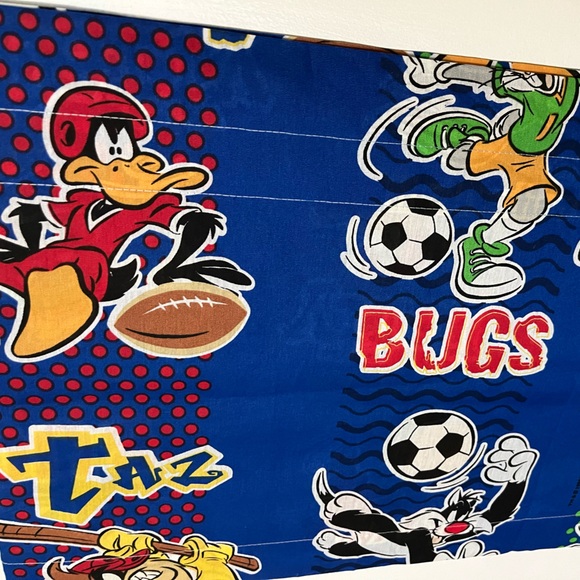 Warner Bros. Accents Vintage Bugs Bunny Sports Valance Curtains X2 998 Poshmark